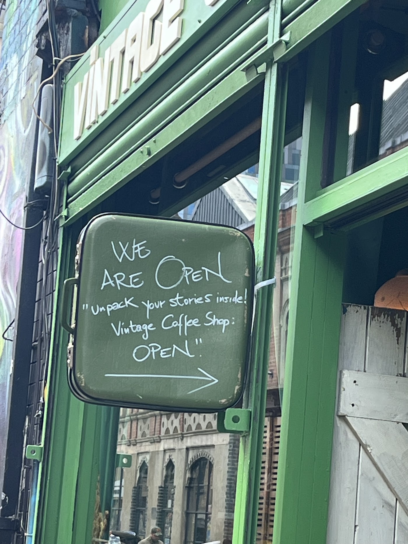 Canapa House “Coffee Grow Shop”