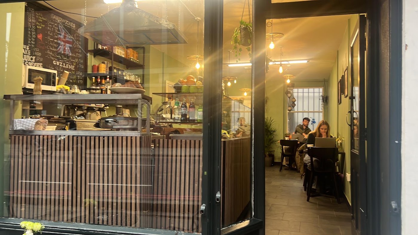 Aura Coffee House